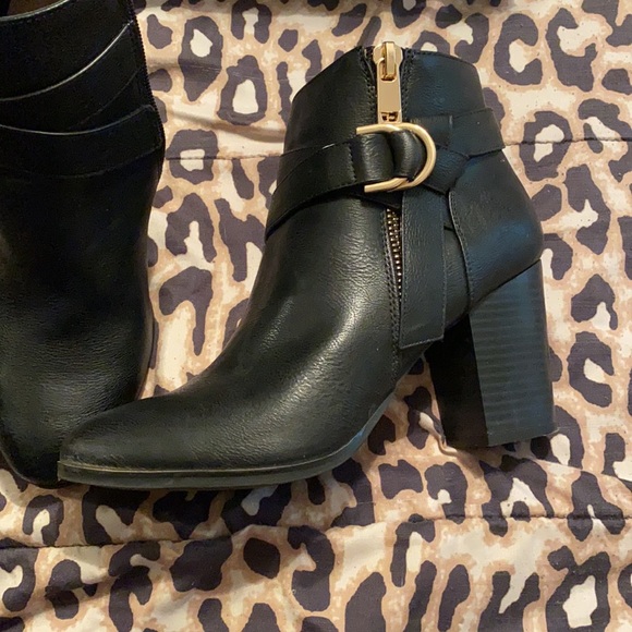 Apt 9 Black Booties size 10 - Picture 3 of 7